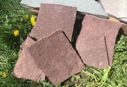 Плитняк лемезит бордовый для цоколя 1,5-2 см купить в Гремячинске