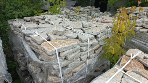 Гранитный плитняк галтованный для парковки купить в Гремячинске