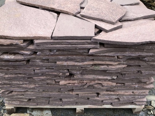 Плитняк лемезит бордовый для облицовки цоколя 20-25 мм  купить в Гремячинске