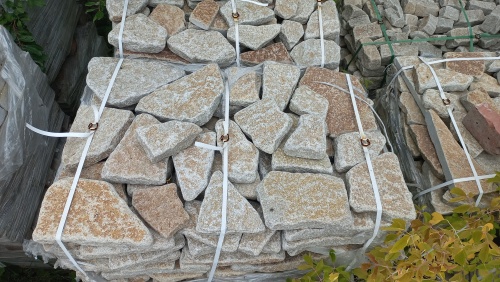 Гранитный плитняк галтованный для парковки купить в Гремячинске