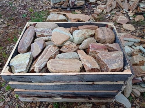 Златолит жёлтый, жёлто-зелёный глыбки и валуны для ланшафтного дизайна купить в Гремячинске