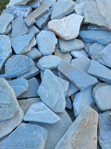 Плитняк златолит зелёный галтованный для цоколя купить в Гремячинске